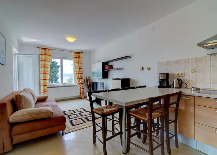 Lili Apartman