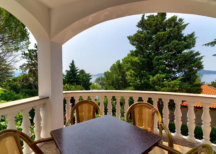 Apartman Lili *