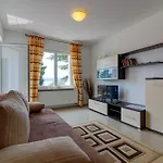 Apartament Lili *