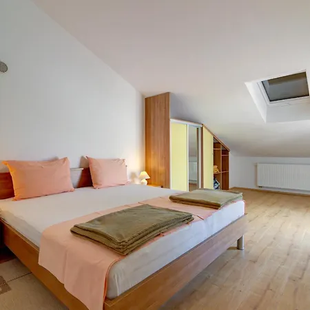 Lili Apartmán