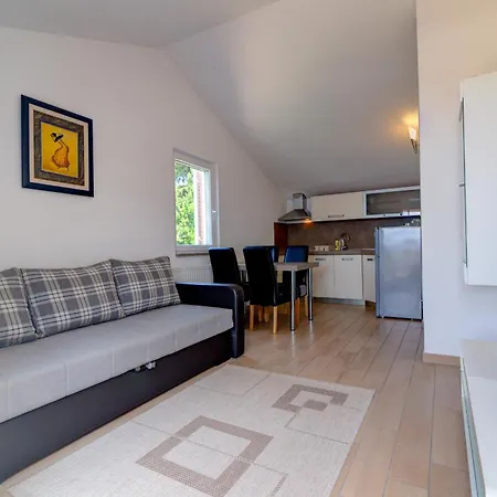 Lili Apartmán
