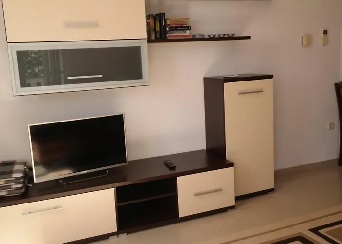 Lili Апартаменты *