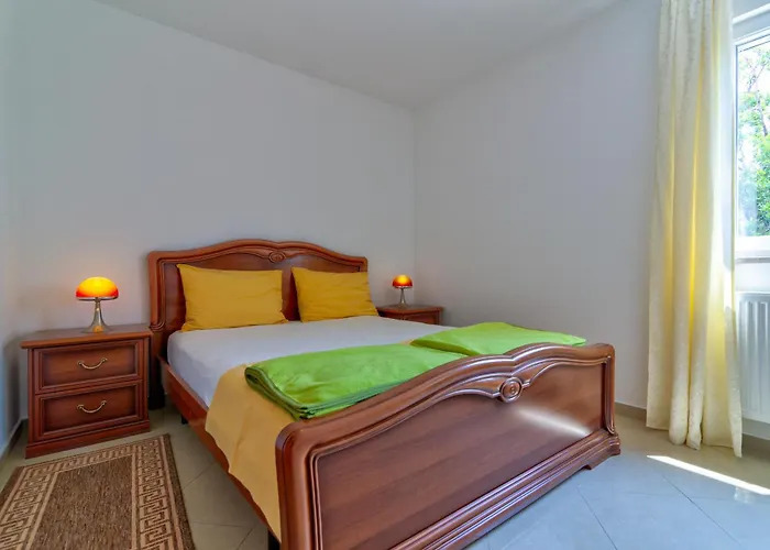 Lili Апартаменты